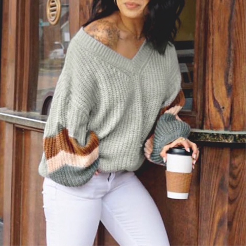 ‼️JUST IN‼️Light green/gray oversized sweater - Picture 2 of 5